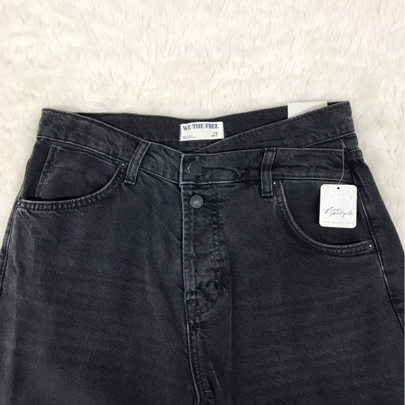 WE THE FREE Crossroads Mid Rise Slim Straight Jeans Size 29 Boyfriend Black New - Picture 4 of 16